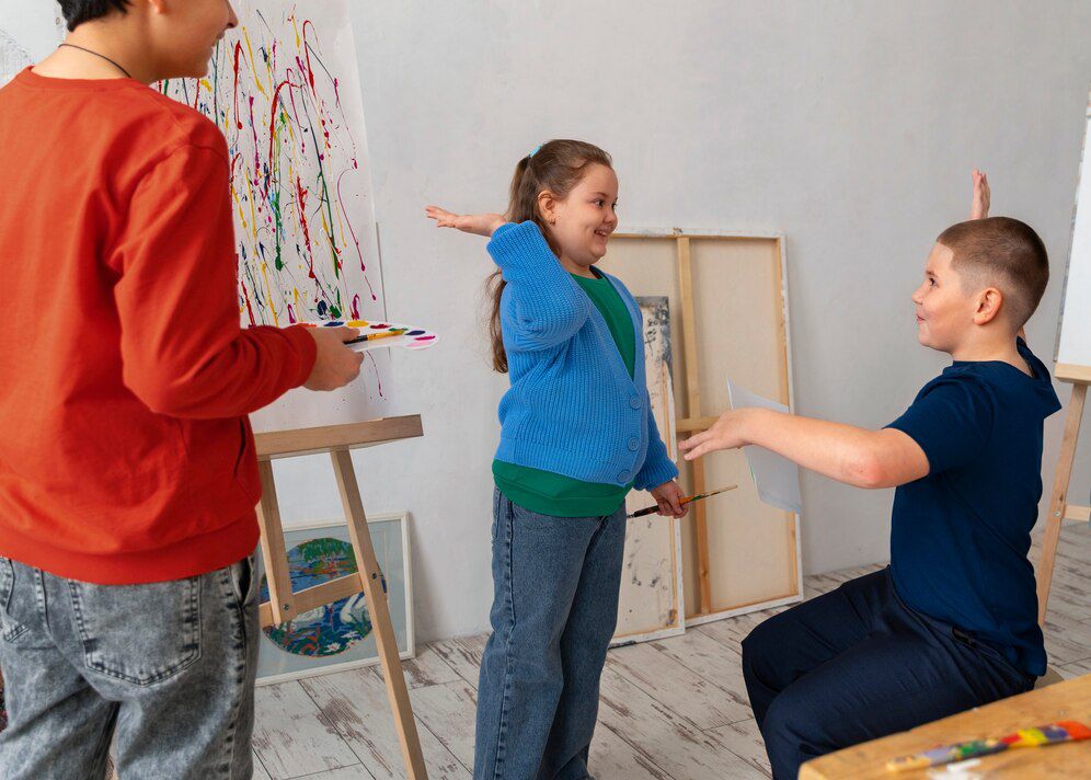 El 90% de los niños con discapacidad en Chile realiza poca actividad física, según la FCHD. El informe resalta la urgencia de fomentar la inclusión y garantizar sus derechos básicos.