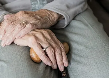 Carta adulto mayor intento quemarse a lo bonzo