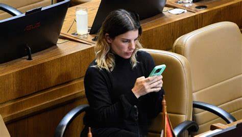 Controversia por ausencias de Maite Orsini