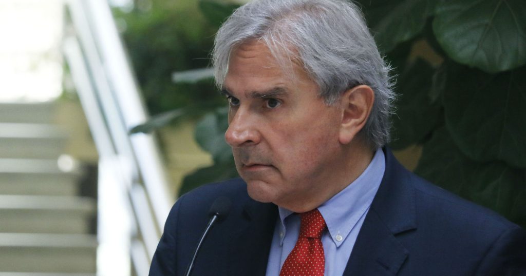 Iván Moreira Defiende a Karol Cariola