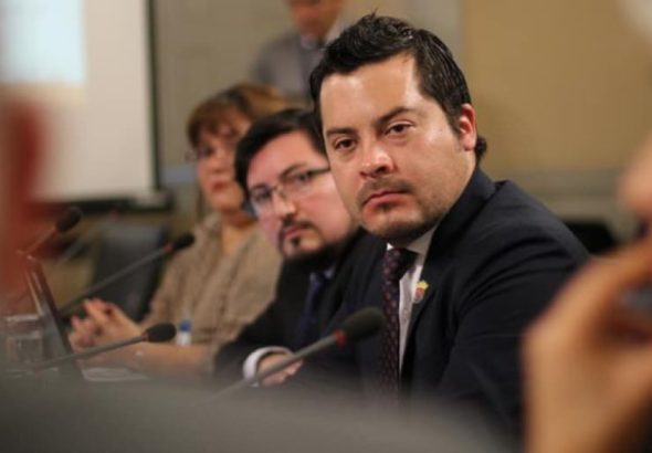 Embargan casa y vehículo del alcalde de Coronel