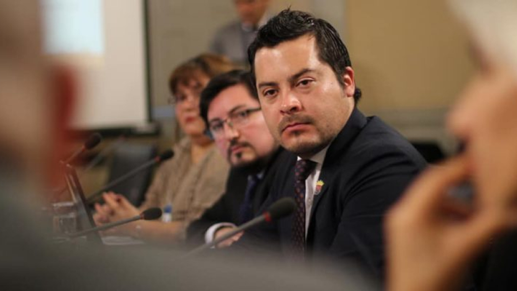 Embargan casa y vehículo del alcalde de Coronel