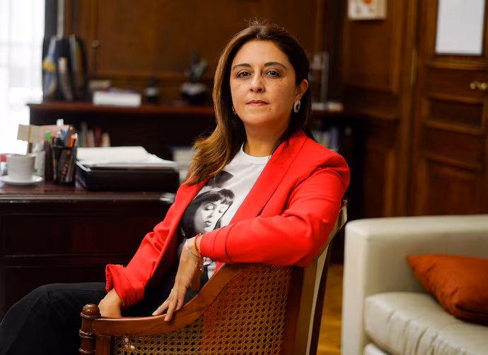 Marcela Sandoval deja el cargo tras polémica por casa de Allende.