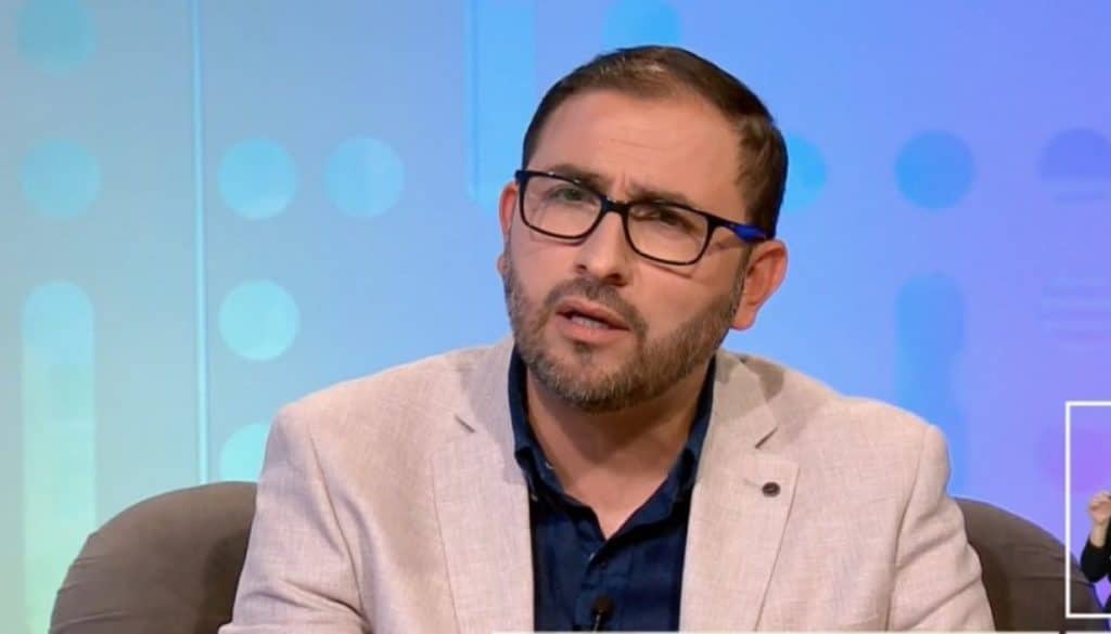 Rebaja en cuentas de luz en Hualpén gracias a la gestión del alcalde Miguel Rivera.