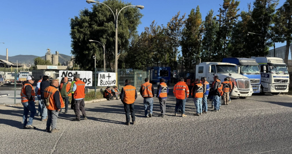 conductores de cementos el melon inician paralizacion acusan malos tratos por parte de directivos